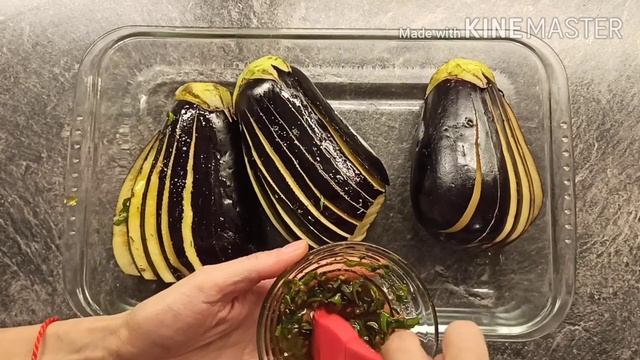 Баклажаны с сыром в духовке. Баклажаны вегетарианские. Баклажаны веером