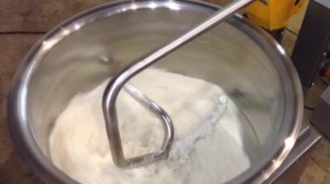 Машина тестомесильная малогабаритная типа МТМ 65МНА МН1,5