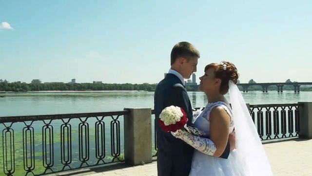 СВАДЕБНАЯ ПРОГУЛКА Красивый танец на берегу Днепра