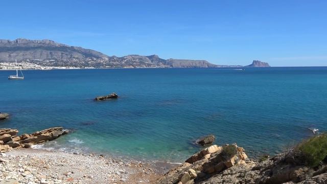 Испания, Альбир, продажа дома с участком на первой линии у моря, дорогая недвижимость в Испании