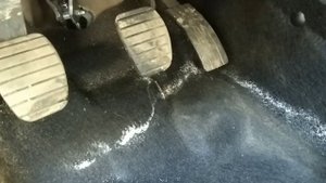 Варианты защиты ковролина на Рено Дастер, Ларгус, Логан