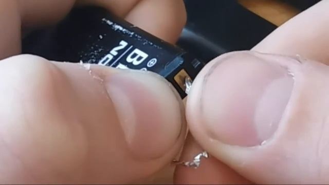 Как ТЕЛЕФОНОМ сделать ИСКРЫ.КРУТОЙ ЭКСПЕРИМЕНТ. смотреть онлайн