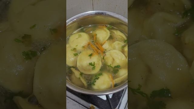 Суп из куриных пельменей в Гоа. Арамболь. Индия. #dumplings