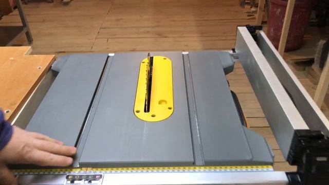 Настольная пила  Dewalt DWE7485-QS. Обзор пилы Деволт