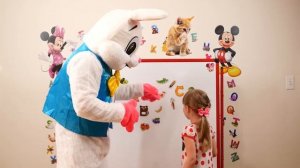 Aнглийский язык для детей / Учим звуки английского языка с Викой и Банни