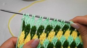 №145 Красивый жаккард спицами из остатков пряжи. Двухцветный узор спицами