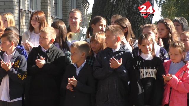 НА РЕМОНТ СПОРТЗАЛА ПОТРАТИЛИ ДВА МИЛЛИОНА РУБЛЕЙ смотреть онлайн