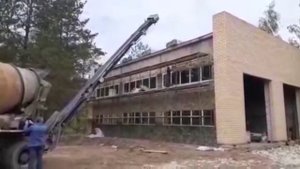 подача бетона транспортерной лентой