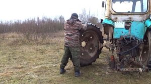 старый трактор ЮМЗ 6 (1978 г.в.)\/снял кабину\/old Soviet tractor YUMZ 6 (1978) \ / removed the cab