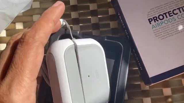 Unboxing vlog | Air pods Pro 2 case| ESR for AirPods Pro 2 Case with MagSafe смотреть онлайн