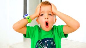 Влад и Никита и История о червяках из игры