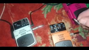 Педаль BEHRINGER SF-300