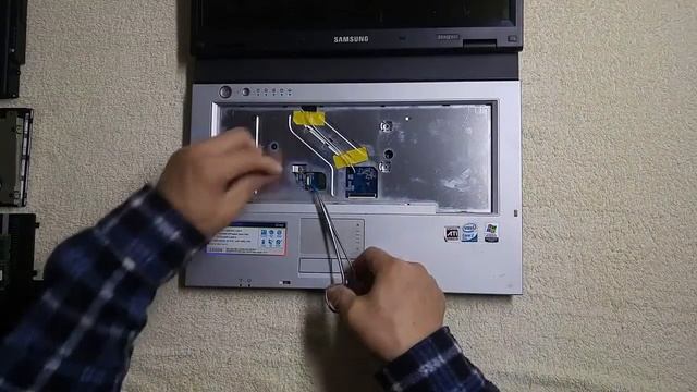 SAMSUNG Sens R40/c163조립. 노트북 조립 참 쉬워요! смотреть онлайн