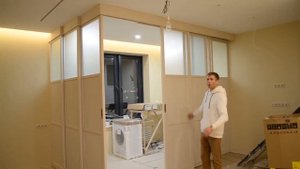 Угловая перегородка из 8 полотен.