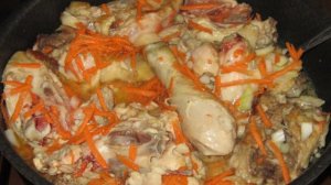 Рисовая каша с курицей и помидорами