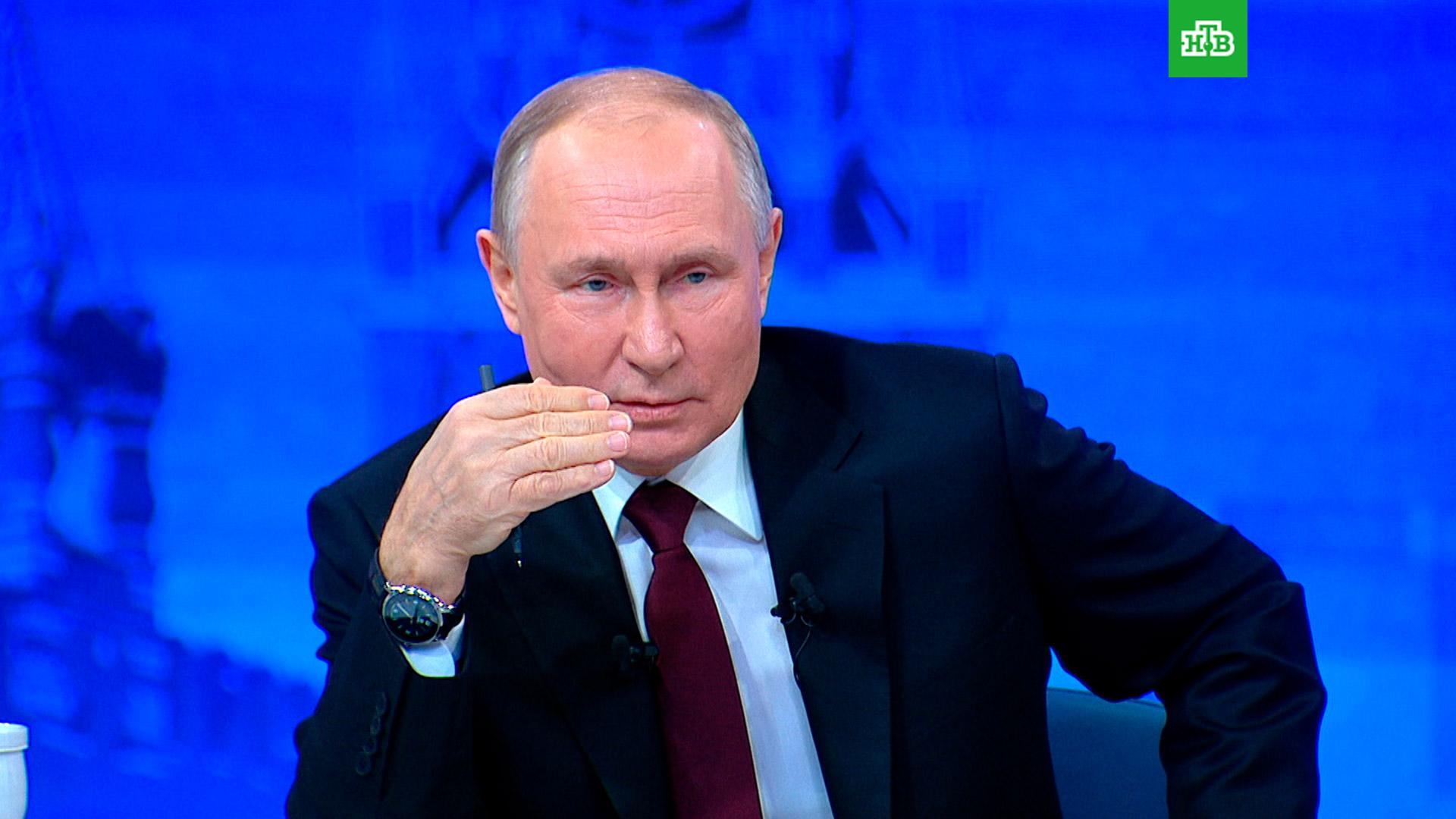 Путин: учебники истории должны быть правдивыми, а не обслуживать чьи-то интересы