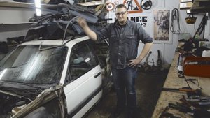 Как снять дверь на VW Passat B3, B4, B5, B6