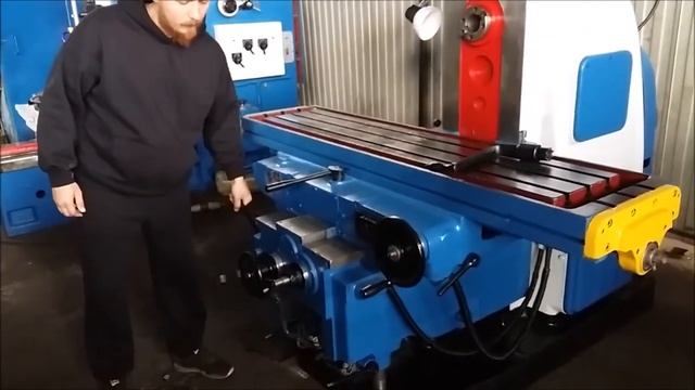 Станок широкоуниверсальный станок 6М83Ш.