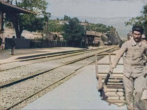 1896. Прибытие поезда, Люмьер (оцветнение)