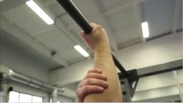 ПОДТЯГИВАНИЕ на  турнике  (Ярослав Брин)