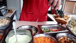 ШАУРМА В ЛЕПЁШКИ! ТАДЖИКИСТАН ! ЗАФАРОБОД ШАУРМА дар ТОЧИКИСТОН  боммаза, ENG SUB!