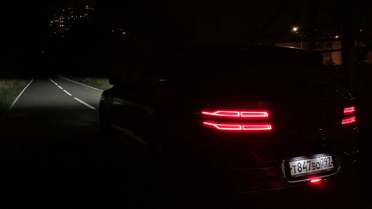 Как светит Genesis GV80 - волшебные полоски! смотреть онлайн