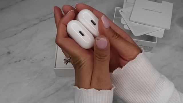 New Apple Airpods 2 Wireless Charging | Unboxing + Comparison смотреть онлайн