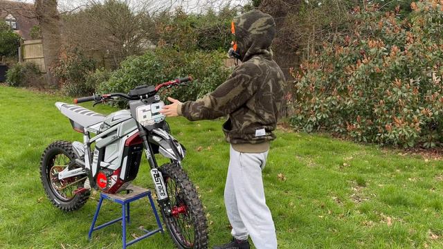 The WORLDS BEST Talaria Sting BUILD? // New Mods смотреть онлайн