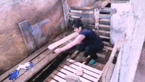 Полы у коз своими руками.