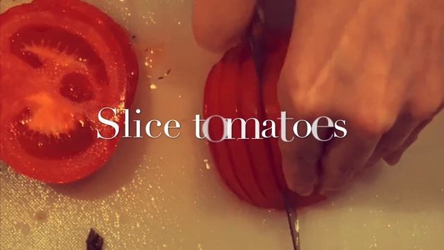 Chicken Caprese/ Куриные грудки с томатами, моцареллой и шпинатным соусом.