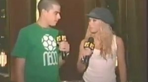 Shakira Objection rehearsal VMAs 2002