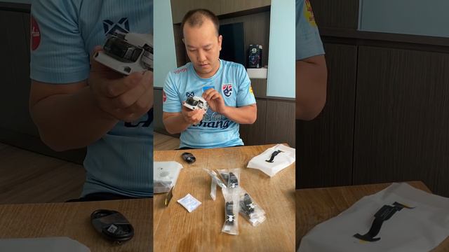 распаковка квадрокоптера dji mini 2 se combo. unpacking drone dji mini 2 se смотреть онлайн