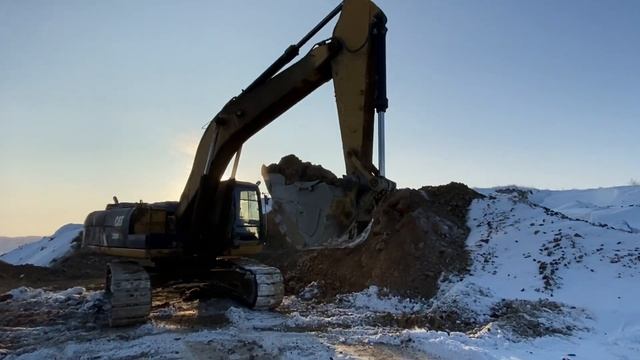 Дресвяной грунт. Карьер по добыче щебня и песка г.Нур-Султан смотреть онлайн