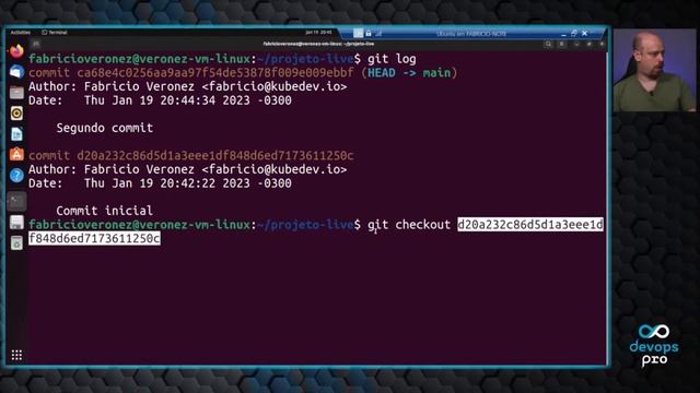 Gerenciamento de código básico para DevOps: Git e GitHub смотреть онлайн