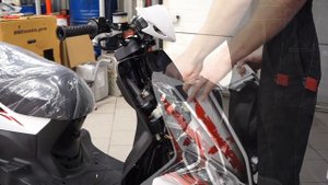 Распаковка внедорожного скутера SYM Crox 125. Мотосервис Velocity.