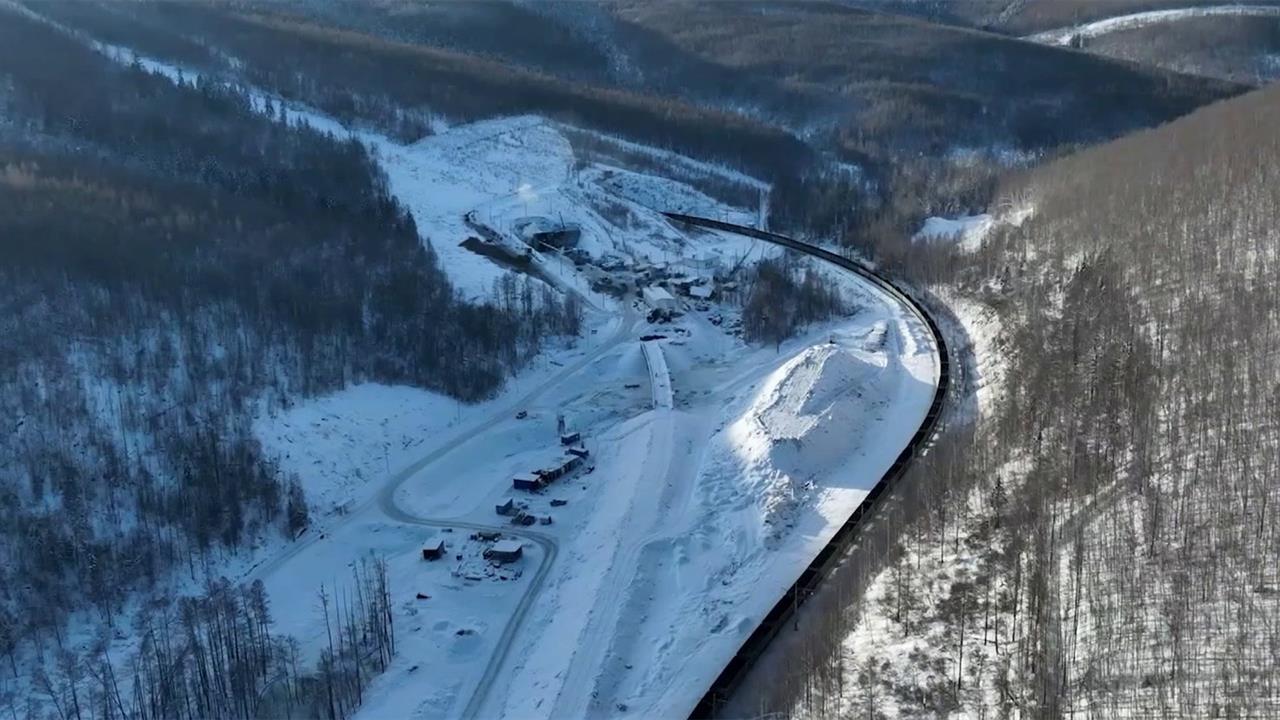В Хабаровском крае завершена сбойка второго Дуссе-Алиньского тоннеля на БАМе