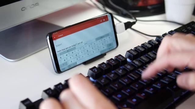 Cool things to do with an OTG connector and the Samsung Galaxy S9 Plus смотреть онлайн