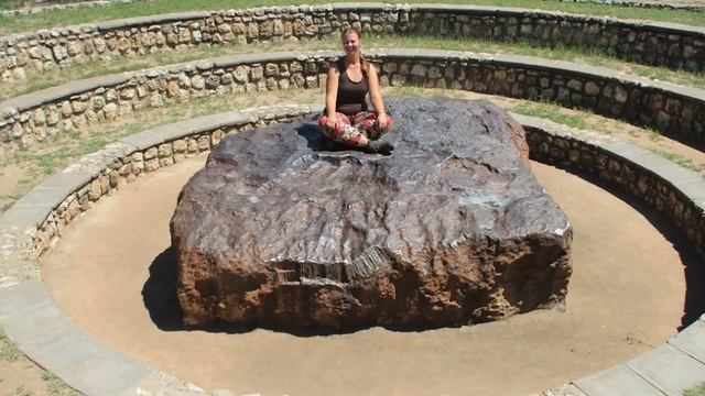 Куда пропала вторая Луна? смотреть онлайн