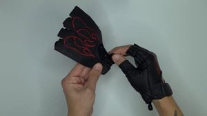 Перчатки без пальцев кожаные мужские "First" пламя M-166 | Распаковка