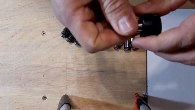 Как вытащить цангу из гайки. смотреть онлайн