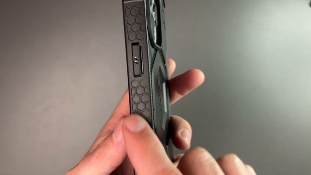 New UAG Monarch Pro - Kevlar Black & Carbon Fiber for iPhone 14 Pro Max! смотреть онлайн