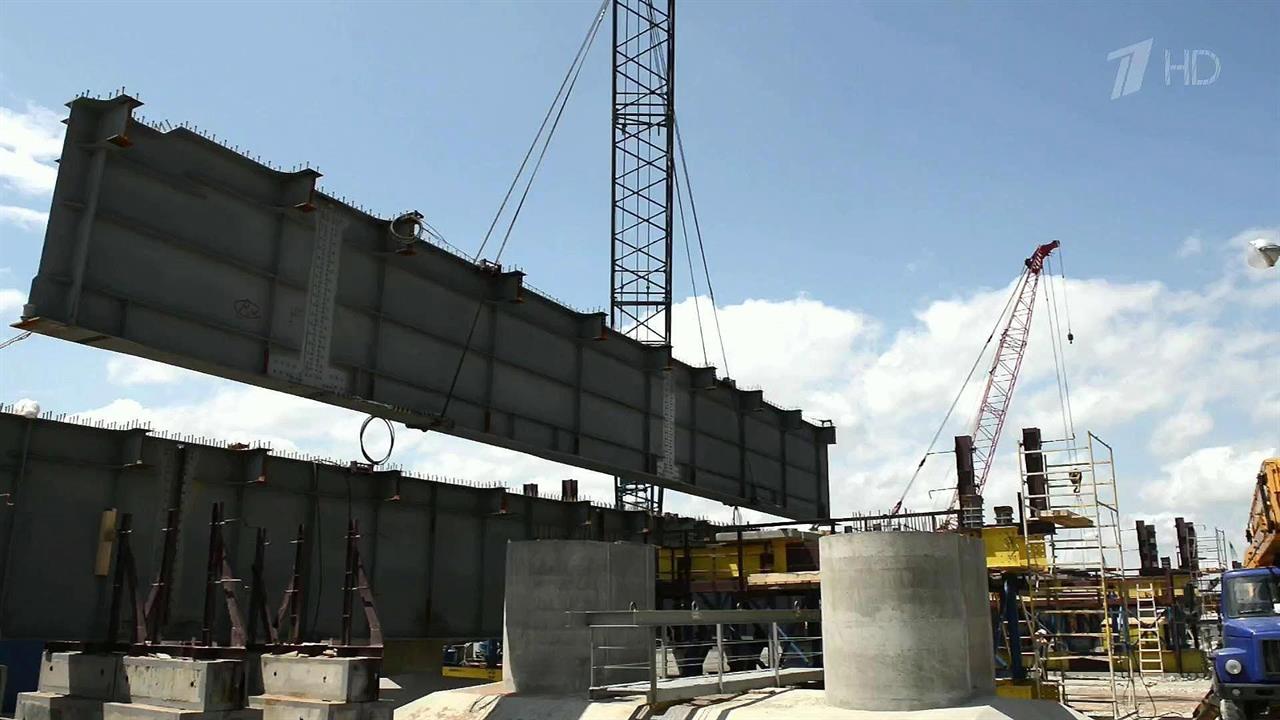 Строители начали монтировать пролетные строения бу...го автомобильного моста через Керченский пролив