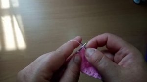 Свитерок для куклы Паола Рейна с кармашком "кенгуру"