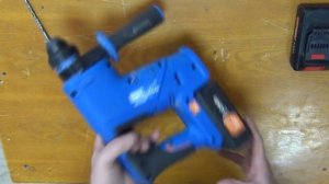 Аккумуляторный перфоратор Dexter 20 Вольт.