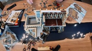 Сборка замка Хогвартс из LEGO