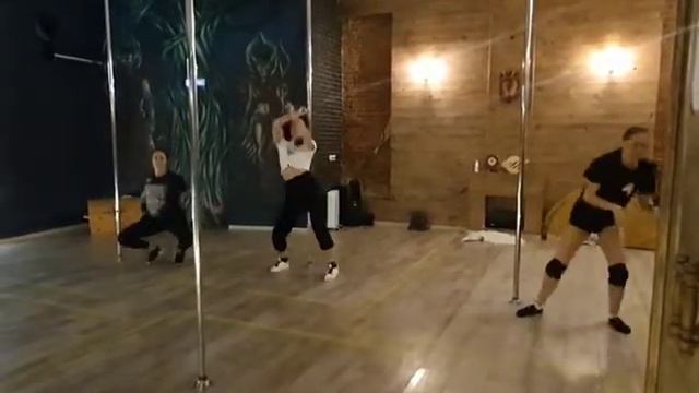 Хип хоп + пилон. Творческая группа смотреть онлайн