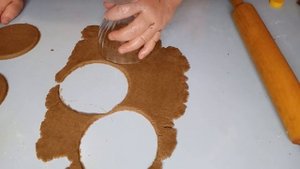 Национальное блюдо народов севера. Шанежки из ржаной муки.