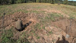 КЛАДОИСКАТЕЛИ. Шурф на месте деревни.