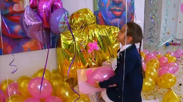 Вики шоу  День Рождения     Вики 8 лет