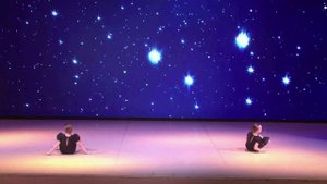 Красивый современный танец. Танцевальный дует